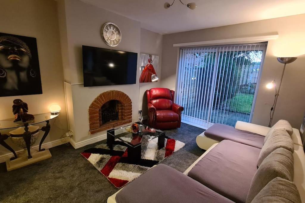 Stunning Holiday Home. Free Parking. Manchester Eksteriør billede